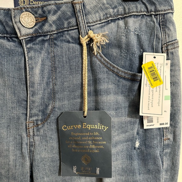 Democracy “Ab”solution Girlfriend Mid-Rise Jeans with Curve Equality, Size 8 - Picture 8 of 14